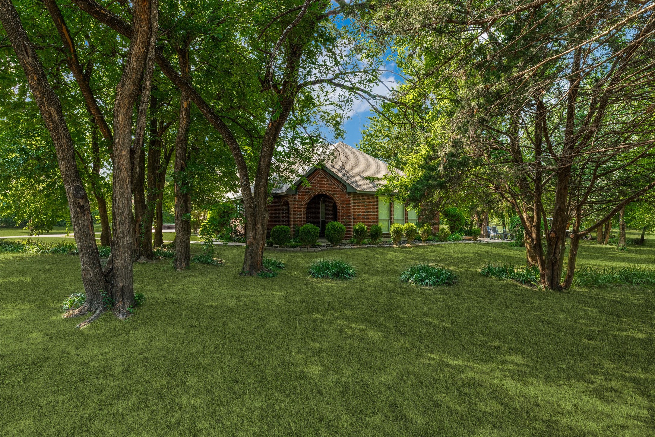 305 Cedar Hill Circle