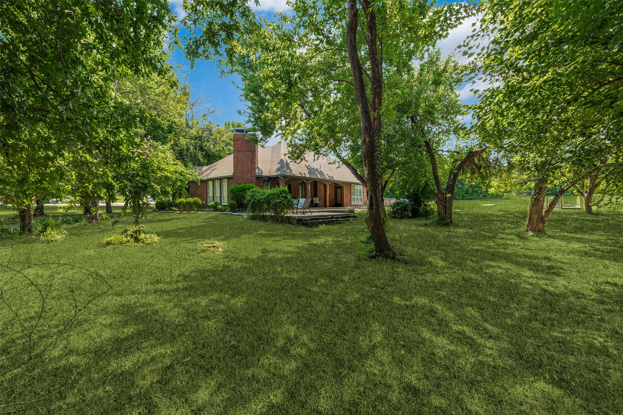 305 Cedar Hill Circle