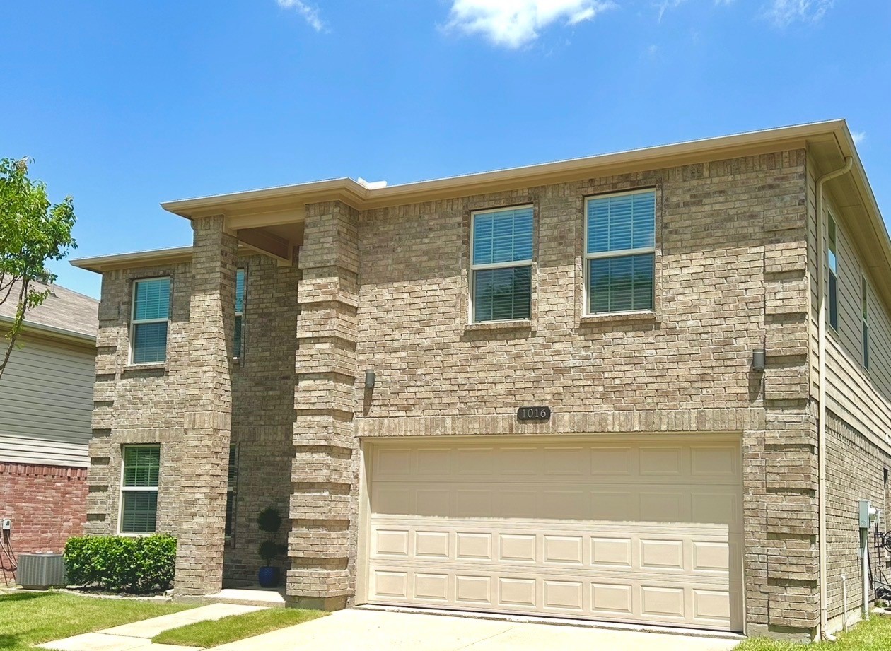 1016 Scenic Hills Drive