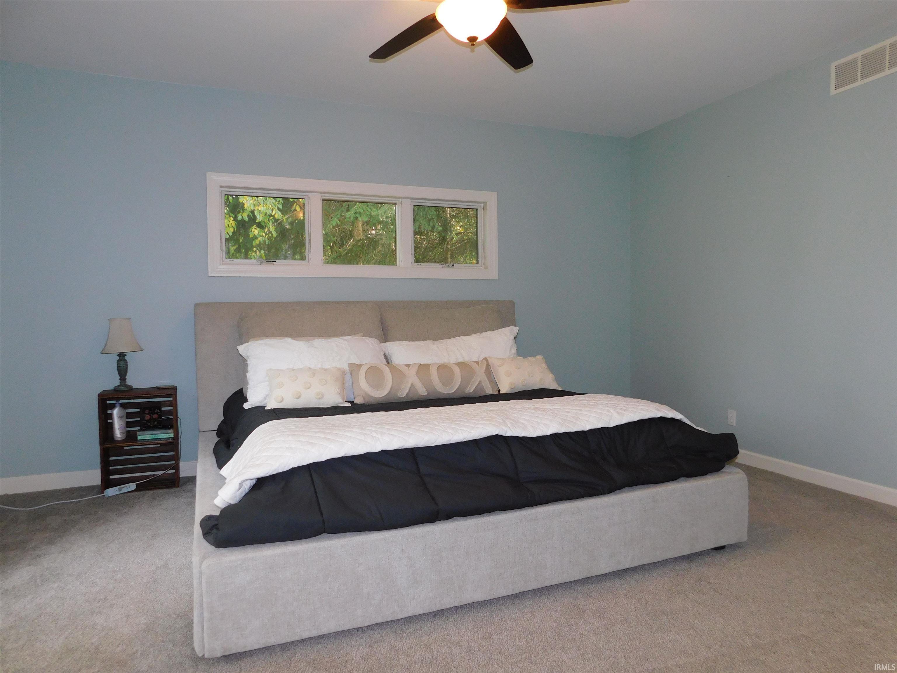 2228 E Laurien Ct