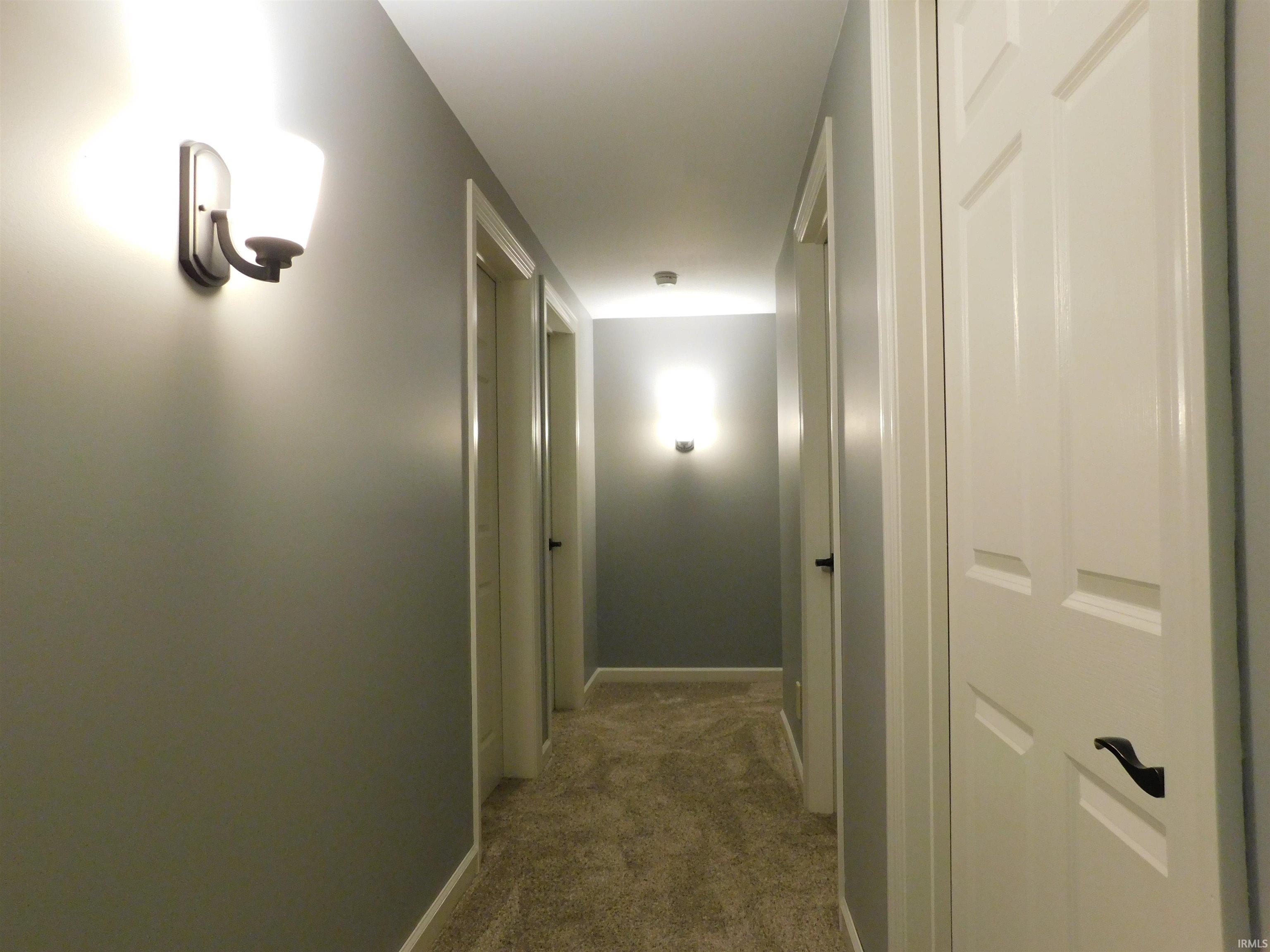 2228 E Laurien Ct