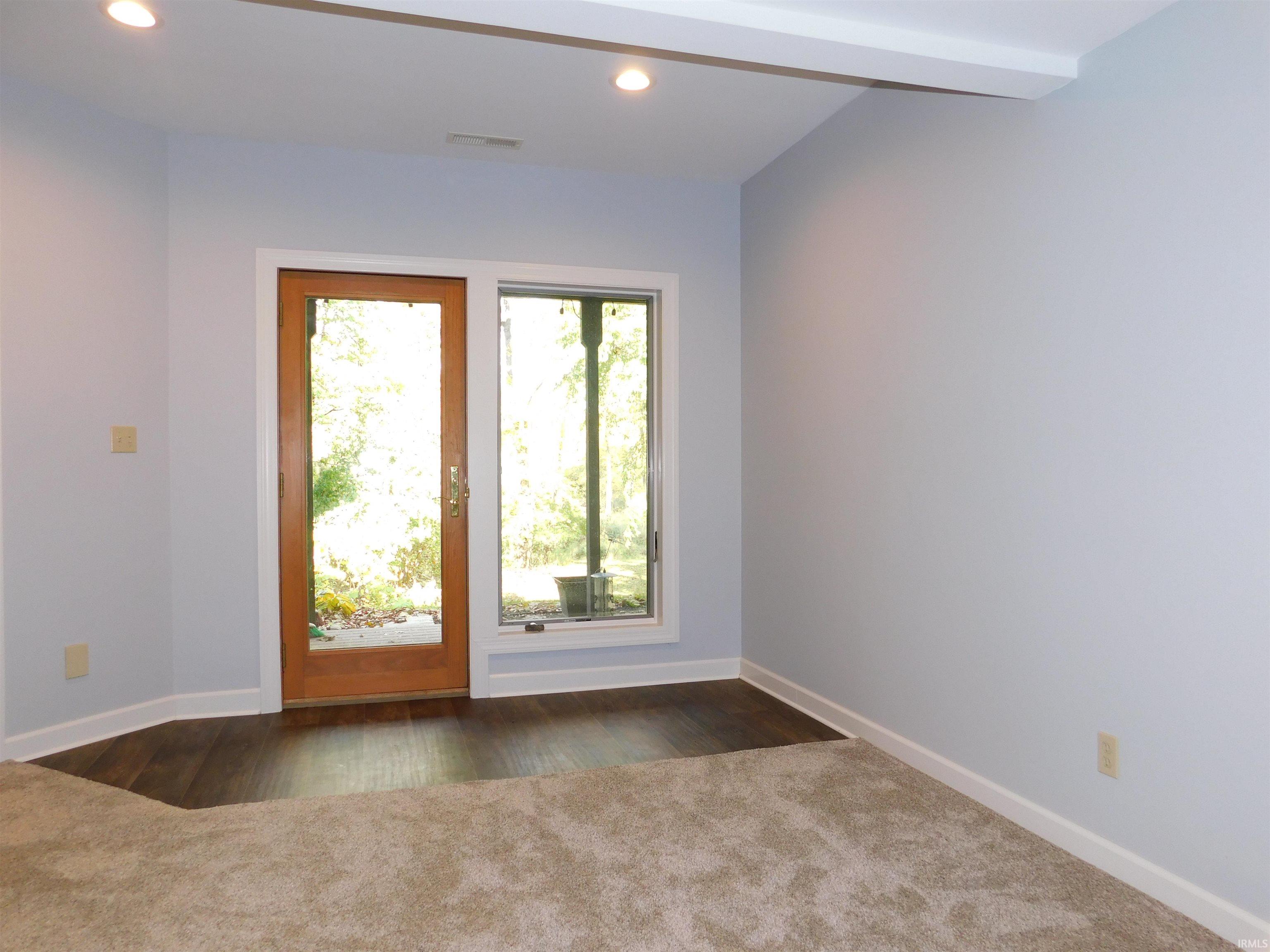 2228 E Laurien Ct