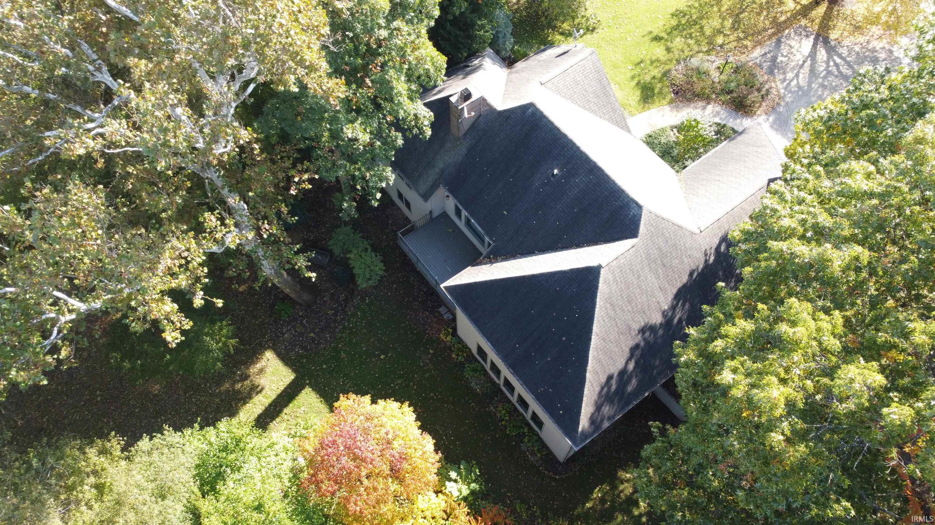 2228 E Laurien Ct