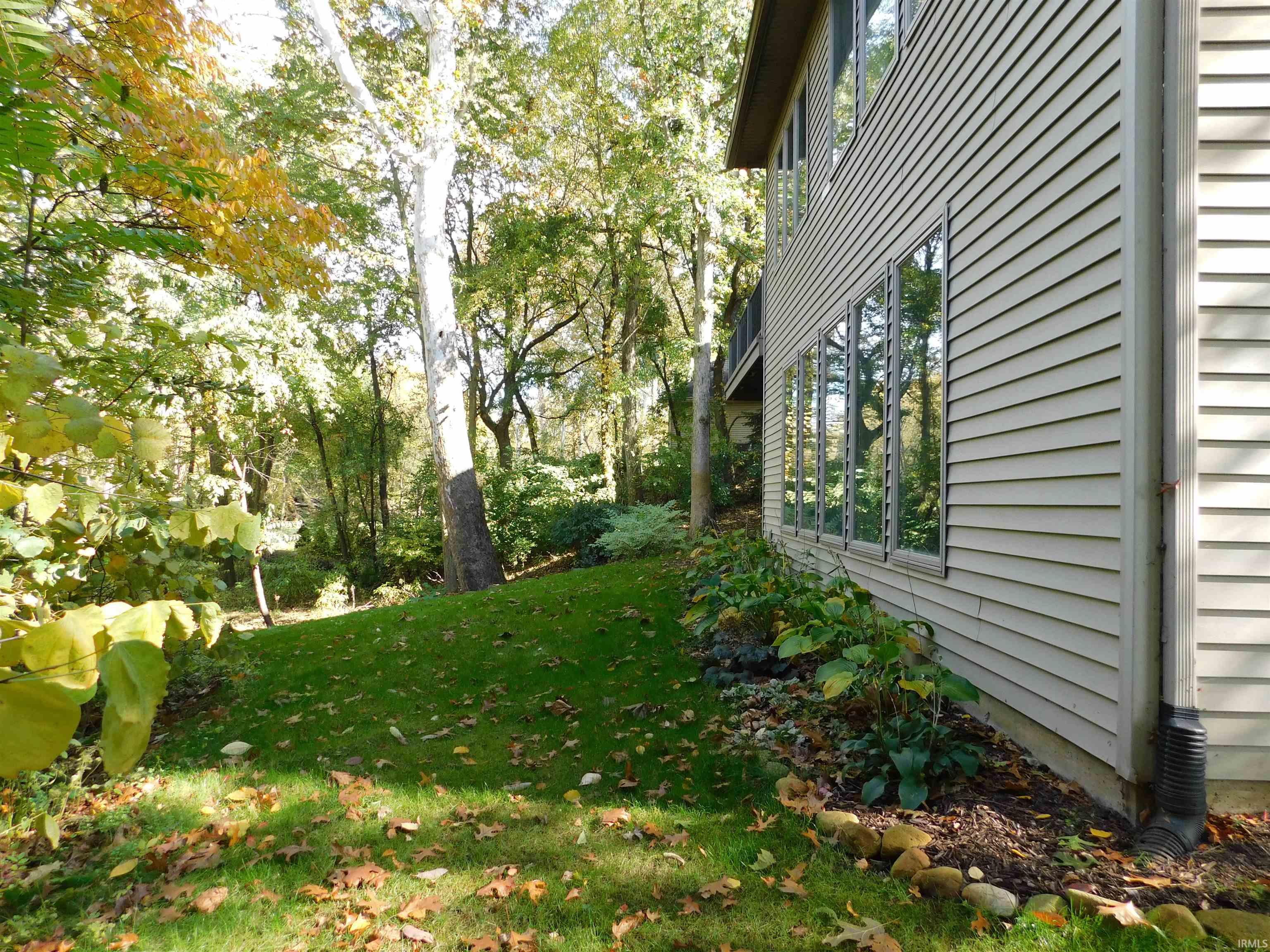 2228 E Laurien Ct