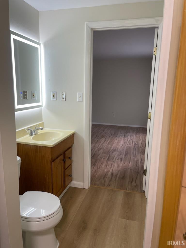 1307 Wooster Road