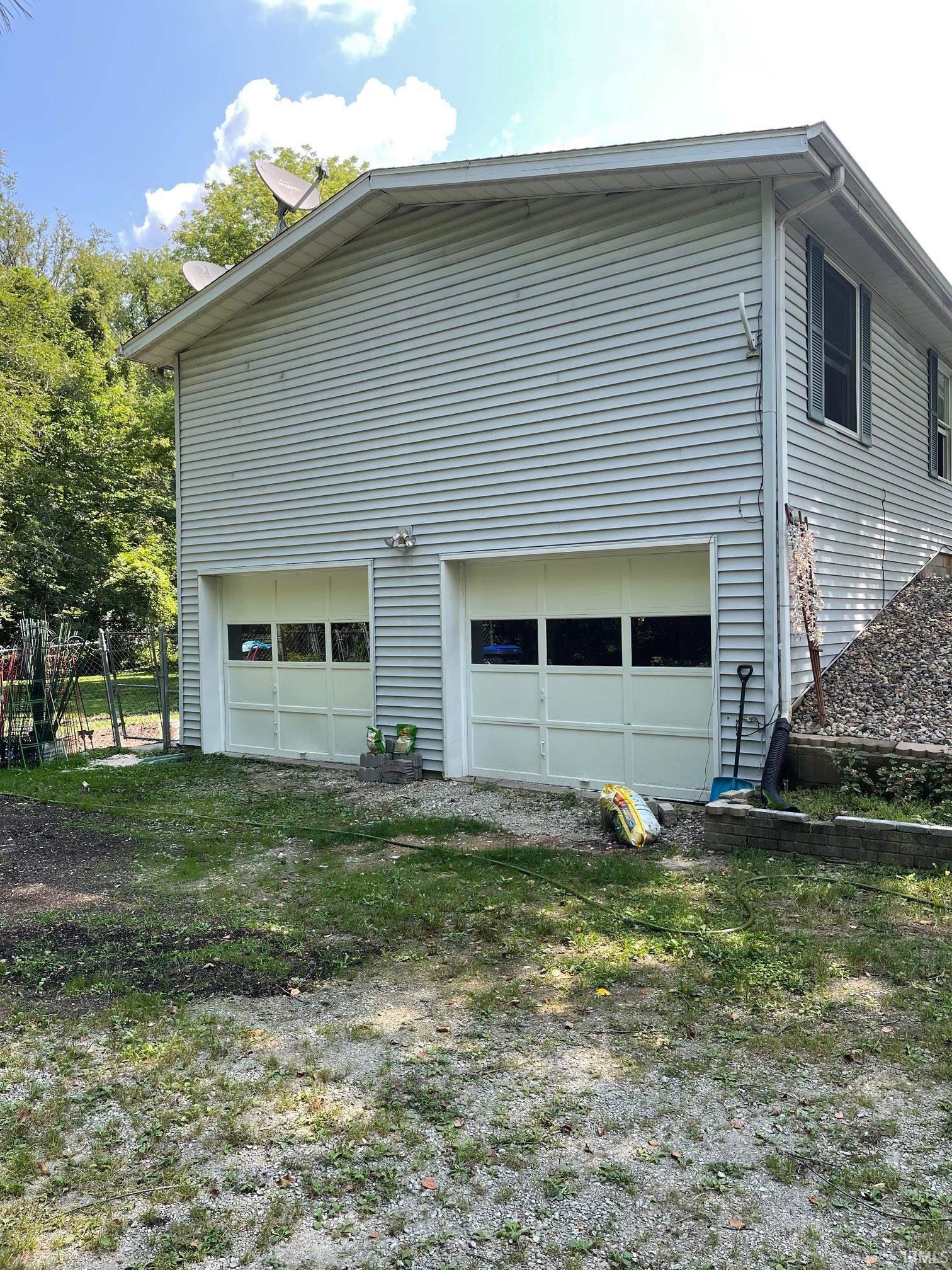 1307 Wooster Road