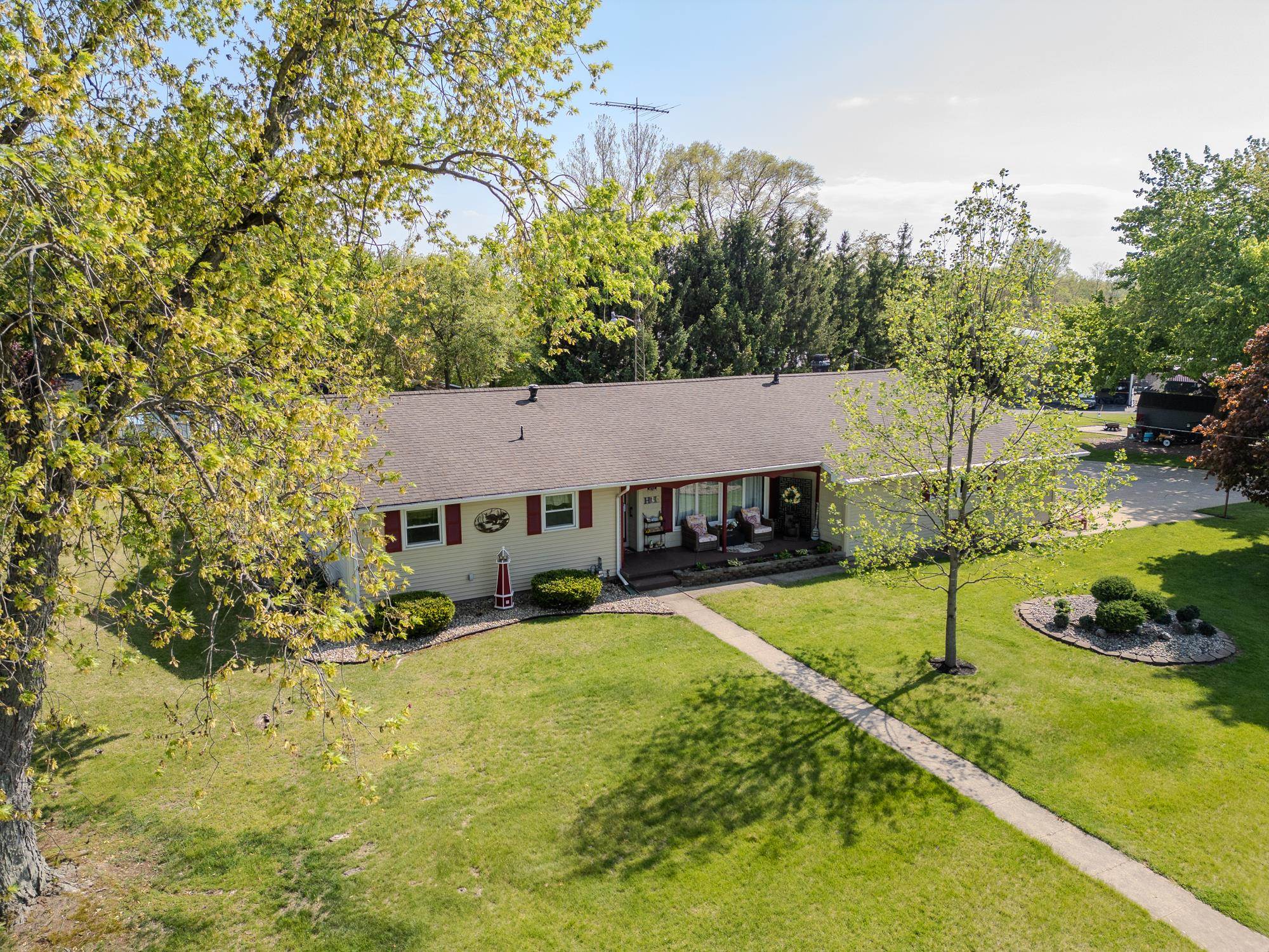 315 E Effie Mae Street