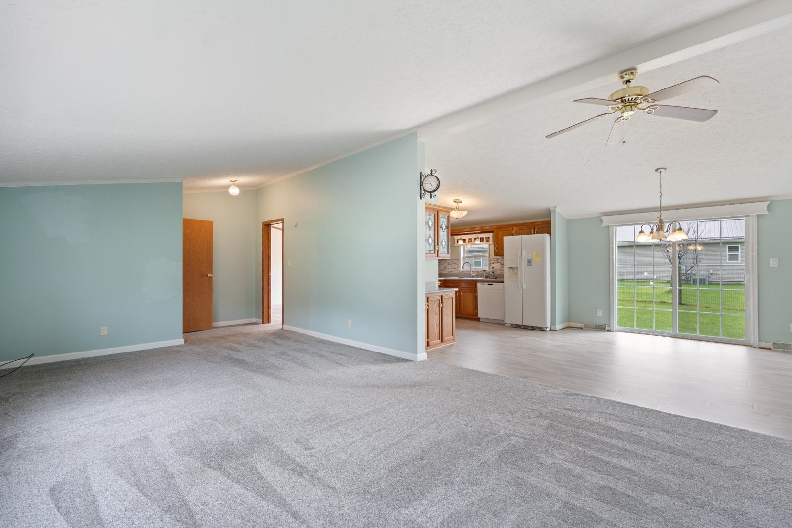 511 Midlake Drive