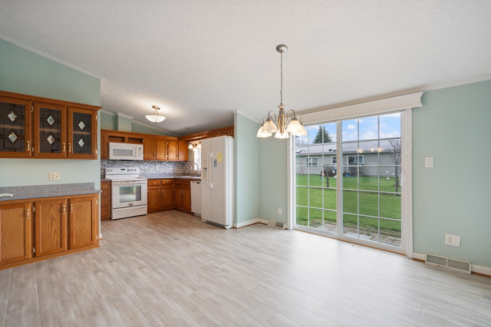 511 Midlake Drive