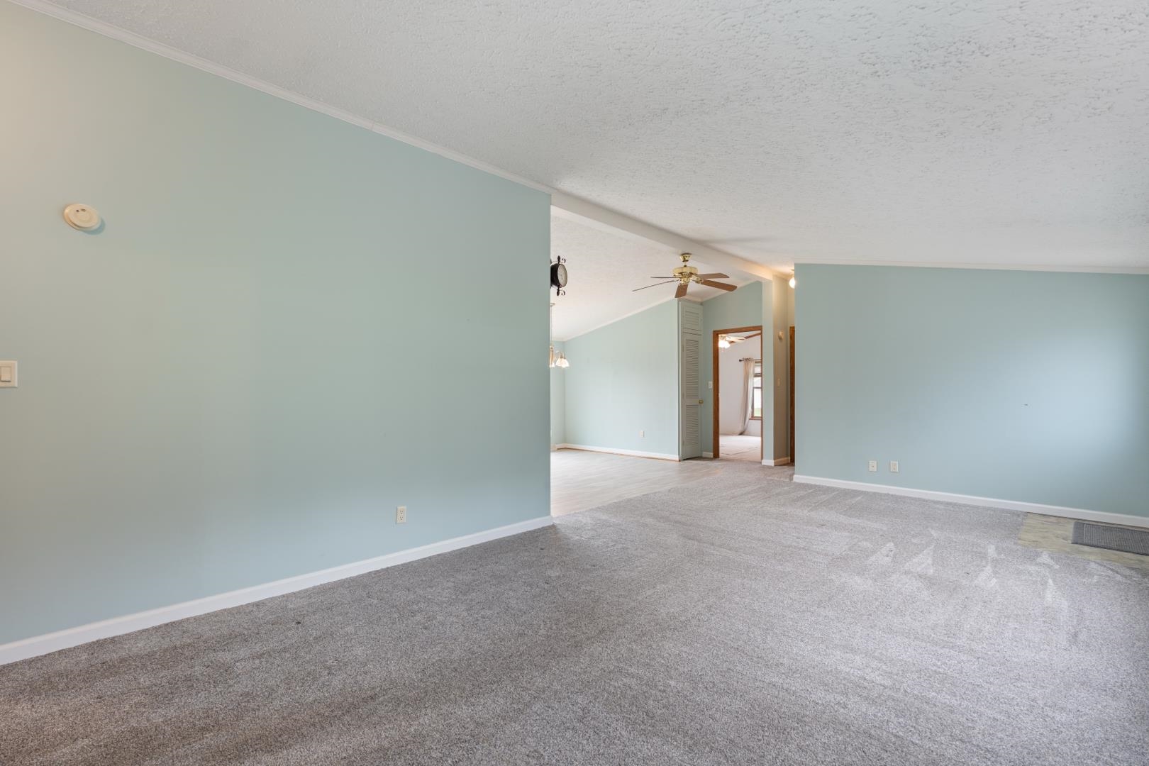511 Midlake Drive