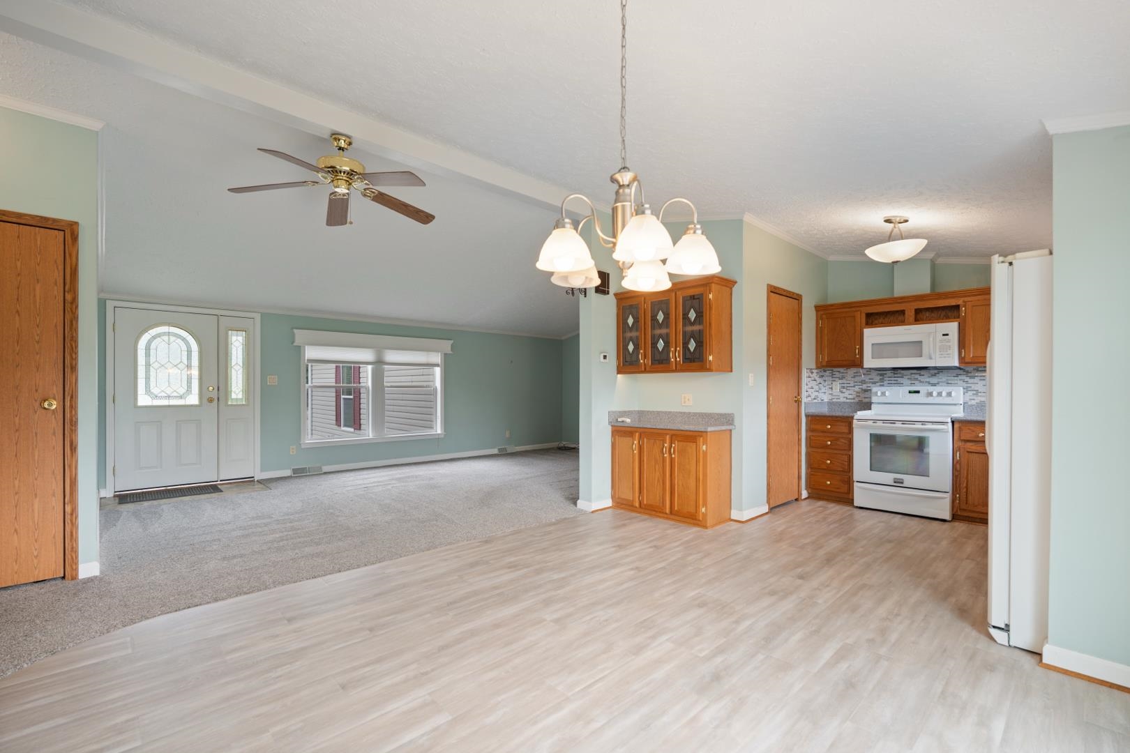 511 Midlake Drive