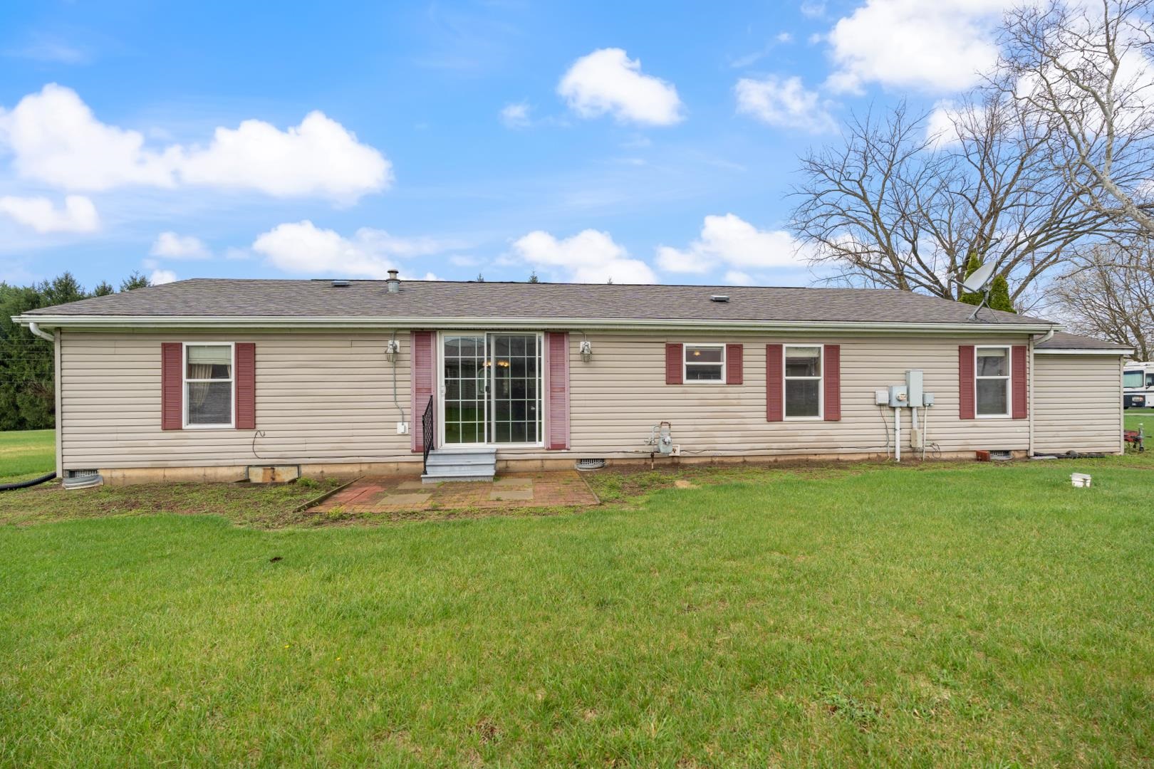 511 Midlake Drive