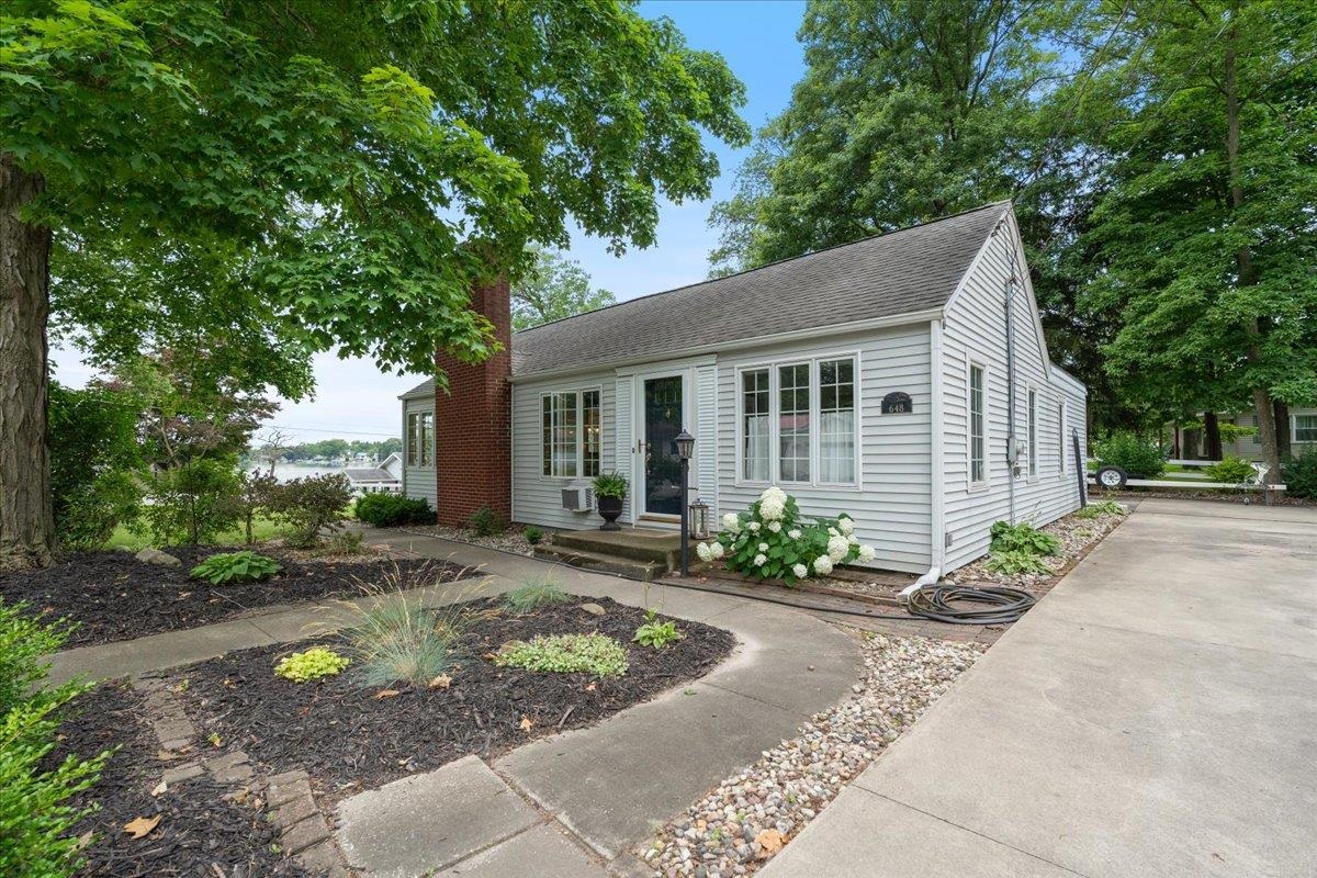 648 N Center Street