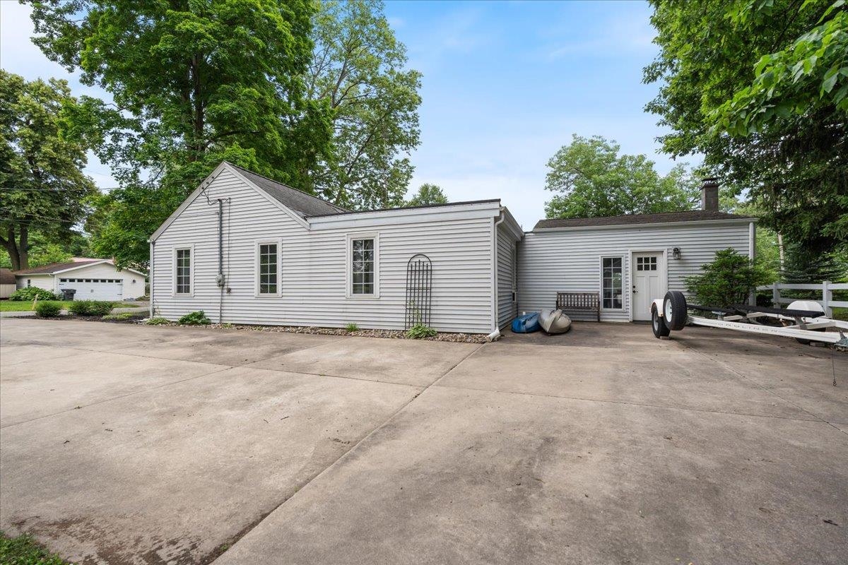 648 N Center Street