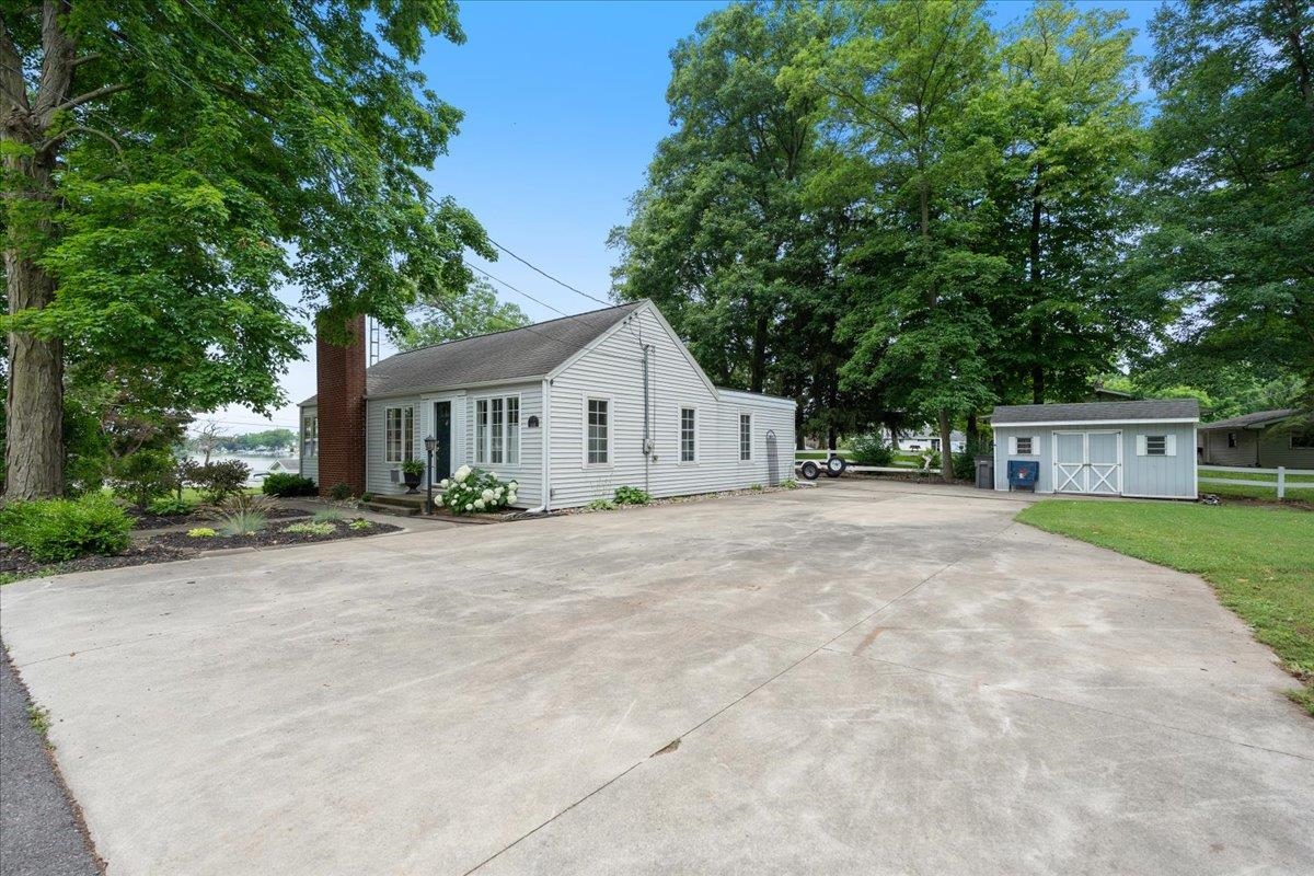 648 N Center Street