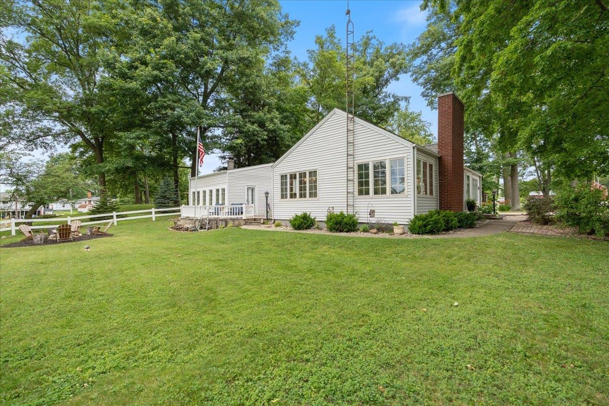 648 N Center Street