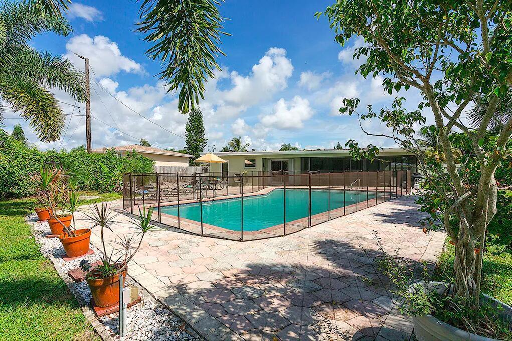 272 NW 45th Street