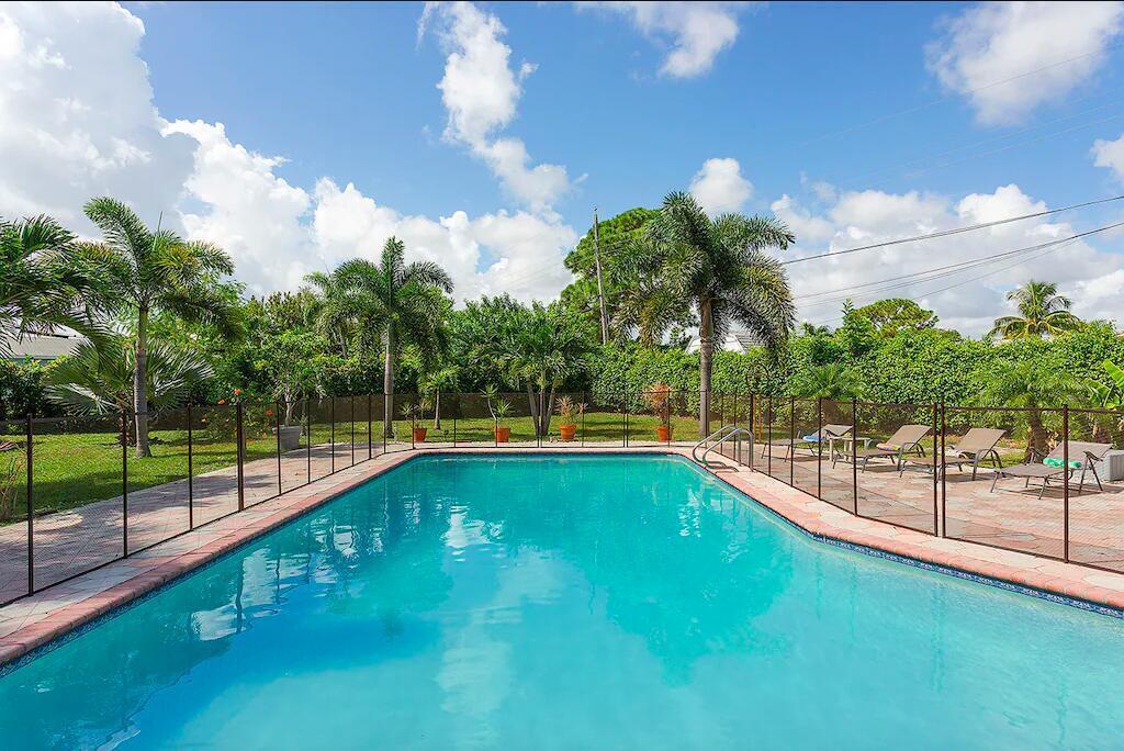 272 NW 45th Street