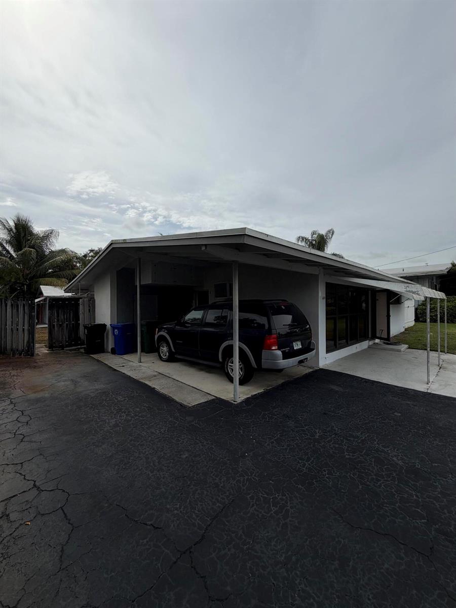 2554 Flamingo Lane
