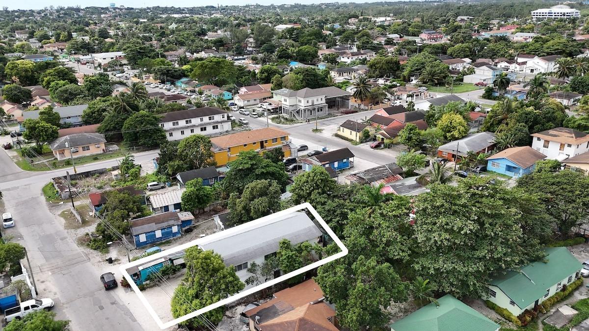 EXUMA STREET COMMERCIAL PROPERTY, LOT 13 BLOCK 76