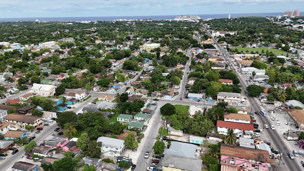 EXUMA STREET COMMERCIAL PROPERTY, LOT 13 BLOCK 76