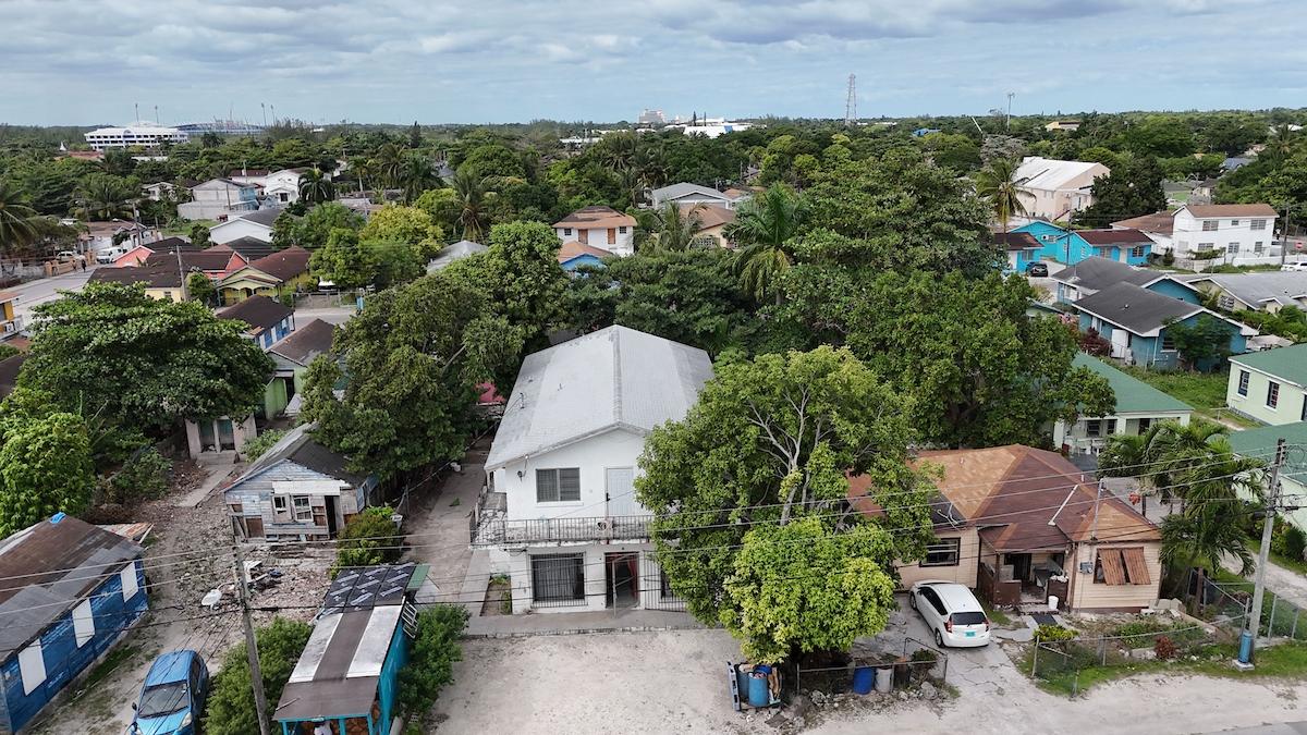 EXUMA STREET COMMERCIAL PROPERTY, LOT 13 BLOCK 76
