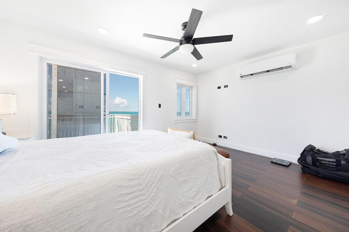 60 EASTERN RD BEACHFRONT