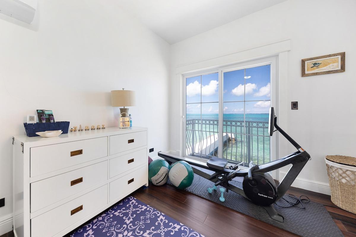 60 EASTERN RD BEACHFRONT