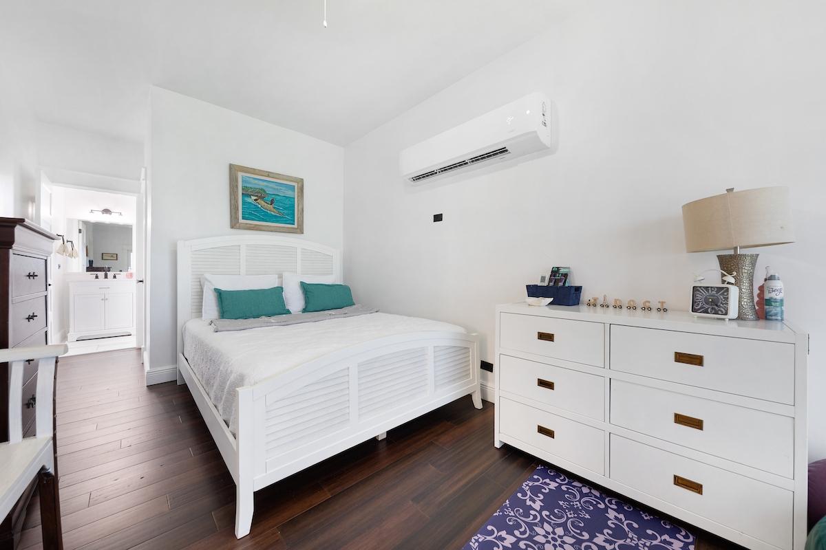 60 EASTERN RD BEACHFRONT