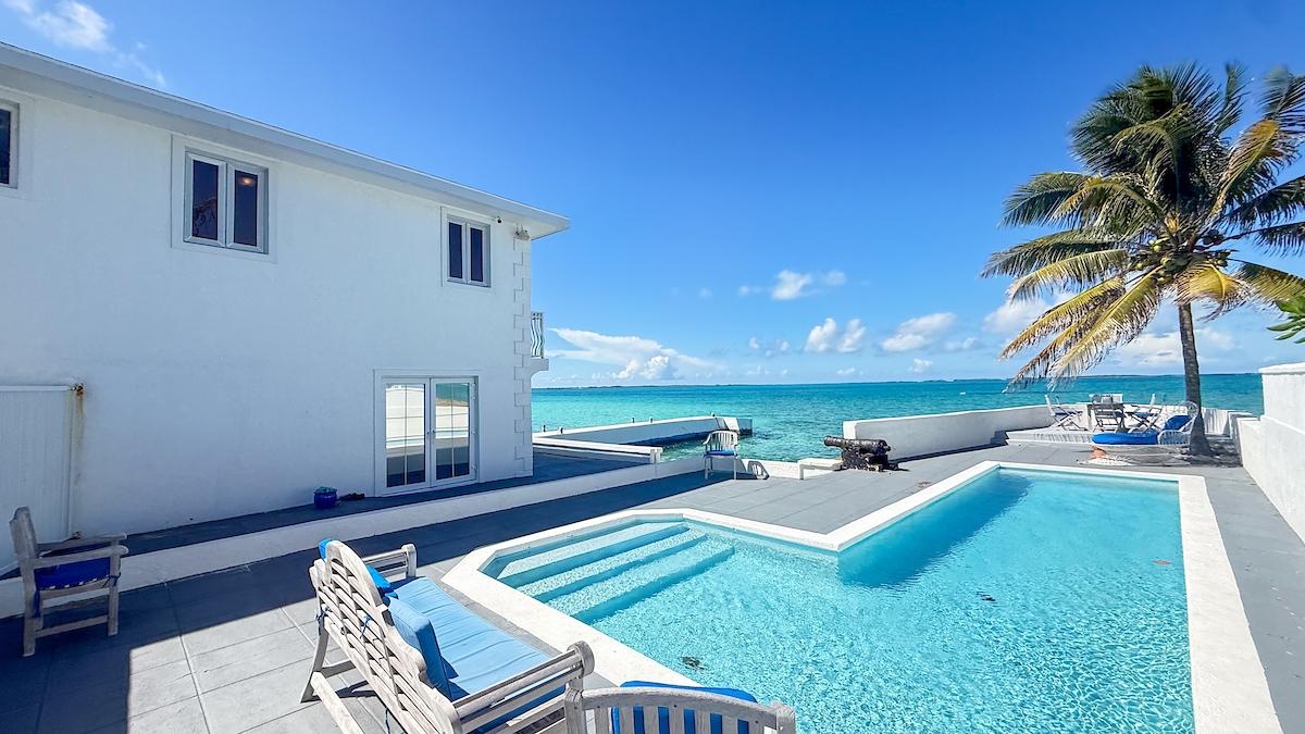 60 EASTERN RD BEACHFRONT