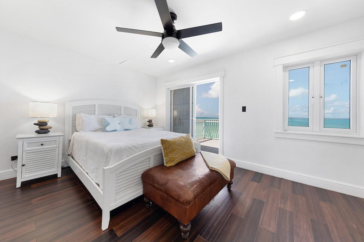 60 EASTERN RD BEACHFRONT