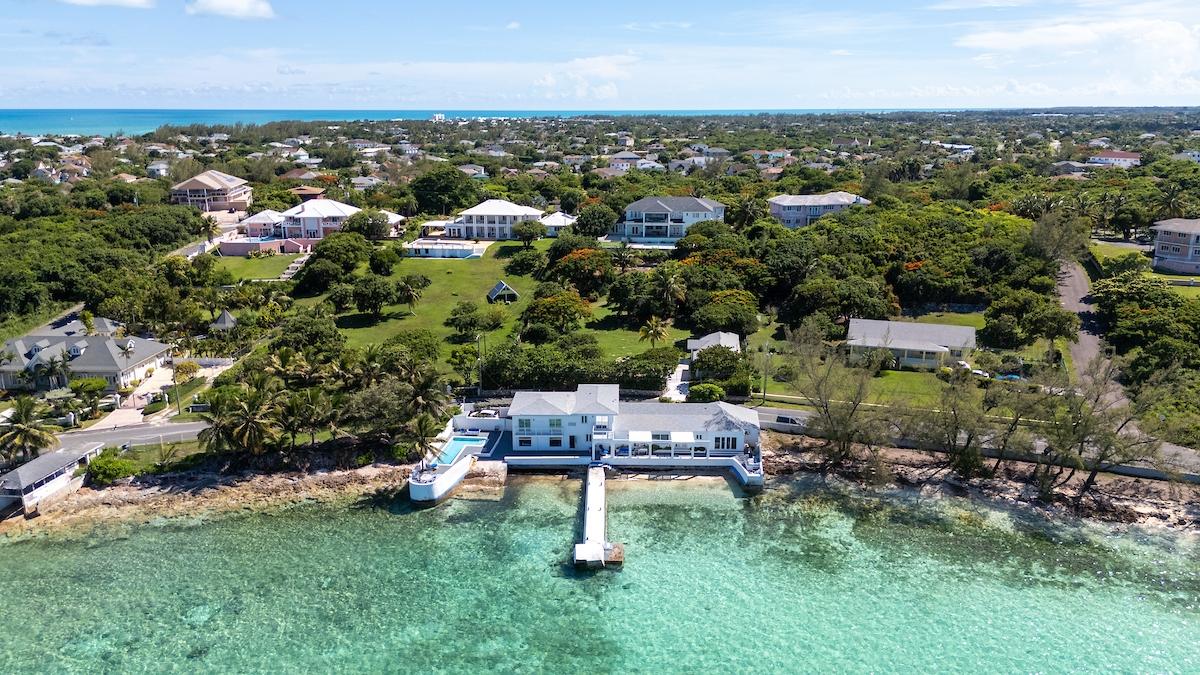 60 EASTERN RD BEACHFRONT
