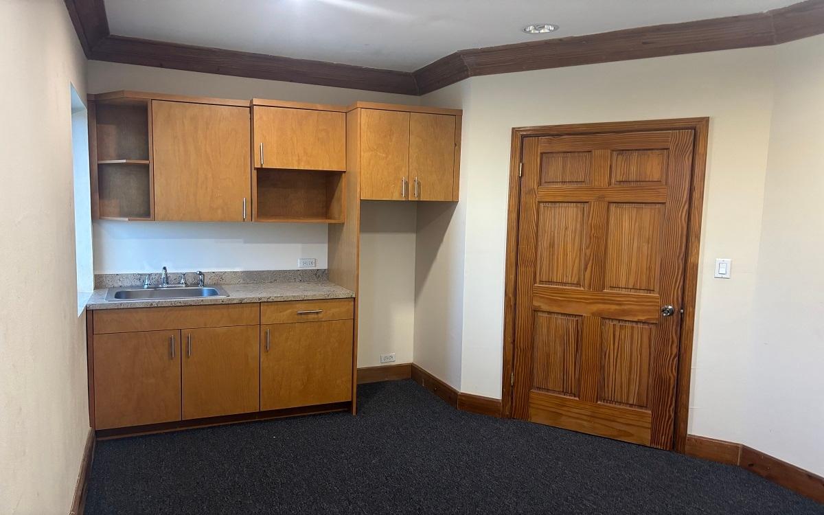 DOMINION HOUSE 2ND FLOOR MONTROSE AVENUE