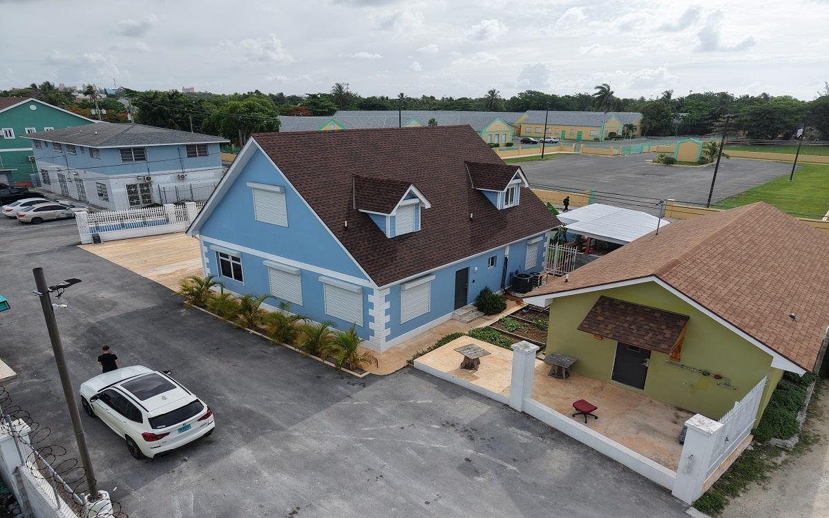 COLLINS AVENUE BUSINESS OFFICE SPACE