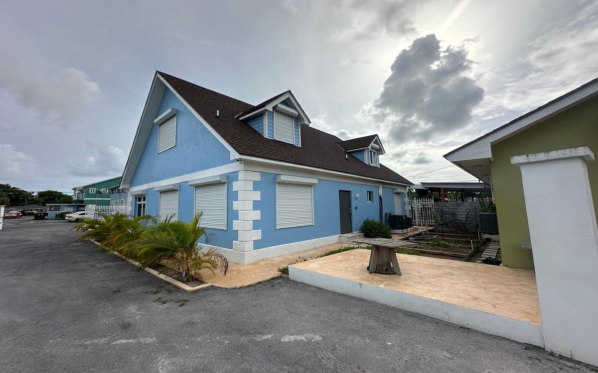 COLLINS AVENUE BUSINESS OFFICE SPACE