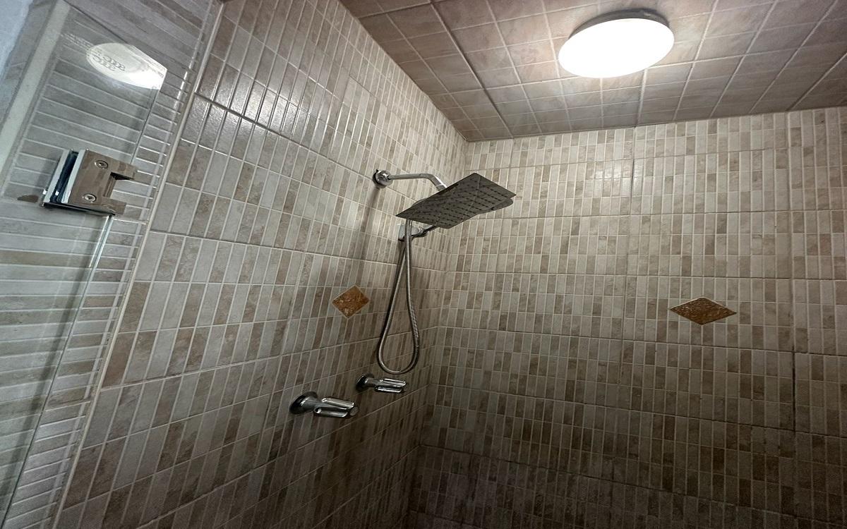 RENTAL OFF PRINCE CHARLES