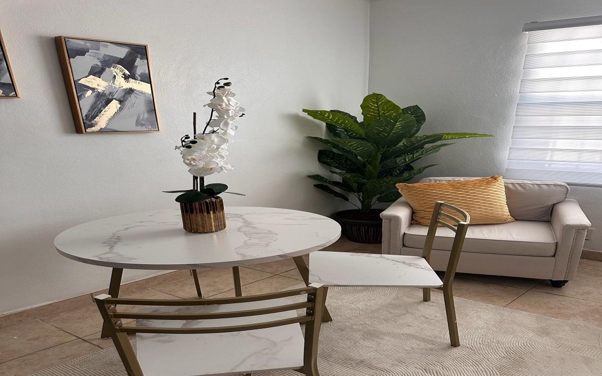 RENTAL OFF PRINCE CHARLES