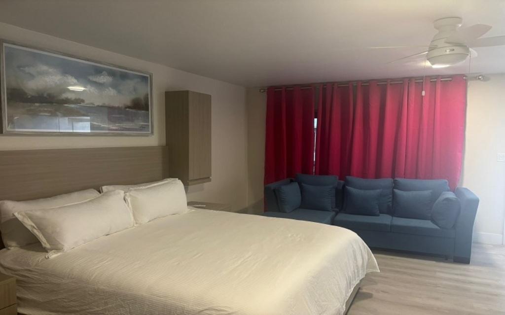 CABLE BEACH RENTAL Unit: 8