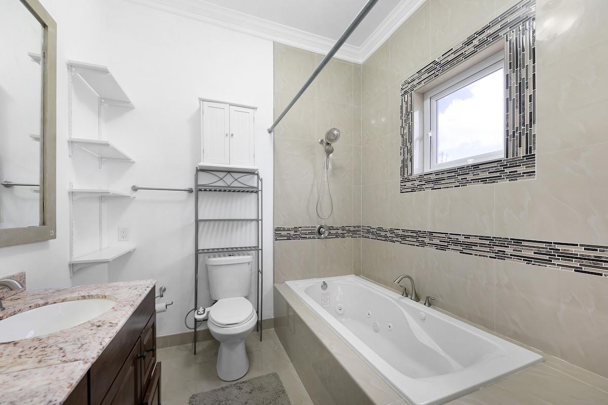 WEST WINDS KINGFISH RD Unit: 70A