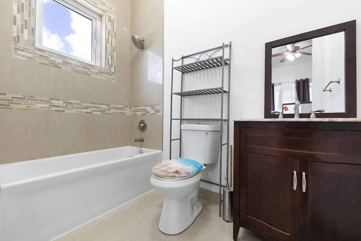 WEST WINDS KINGFISH RD Unit: 70A