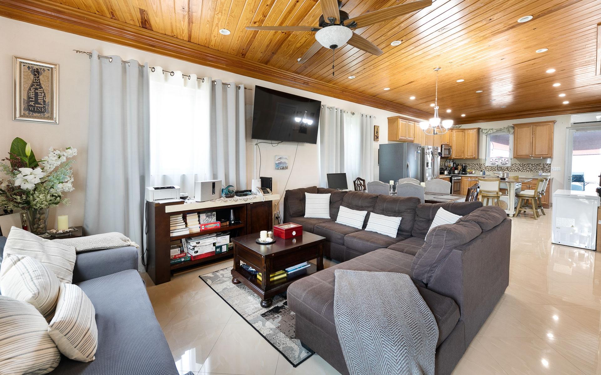 WEST WINDS KINGFISH RD Unit: 70A