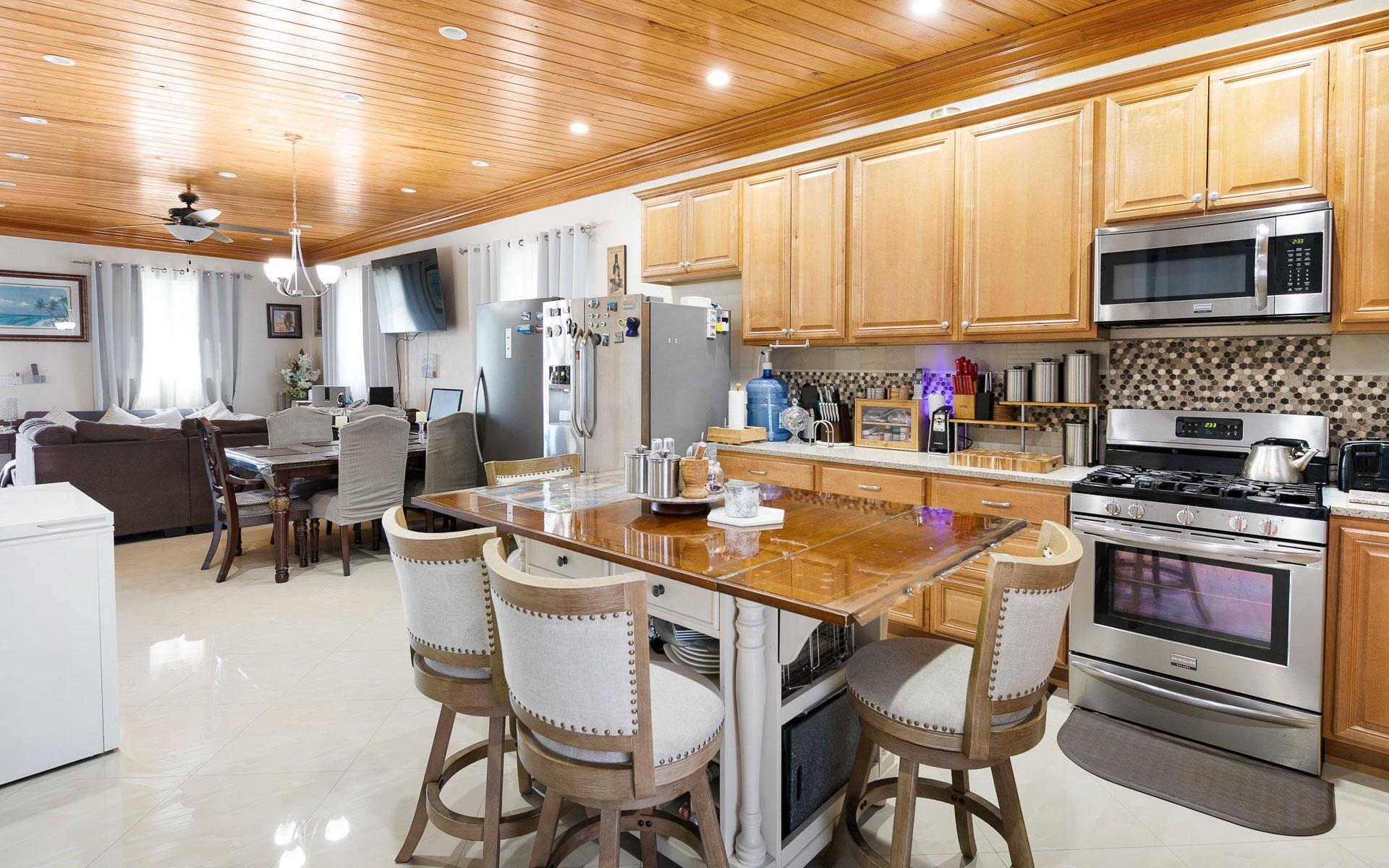 WEST WINDS KINGFISH RD Unit: 70A