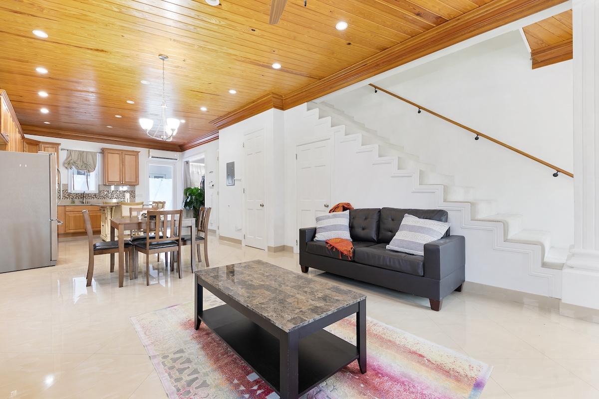 WEST WINDS KINGFISH RD Unit: 70A