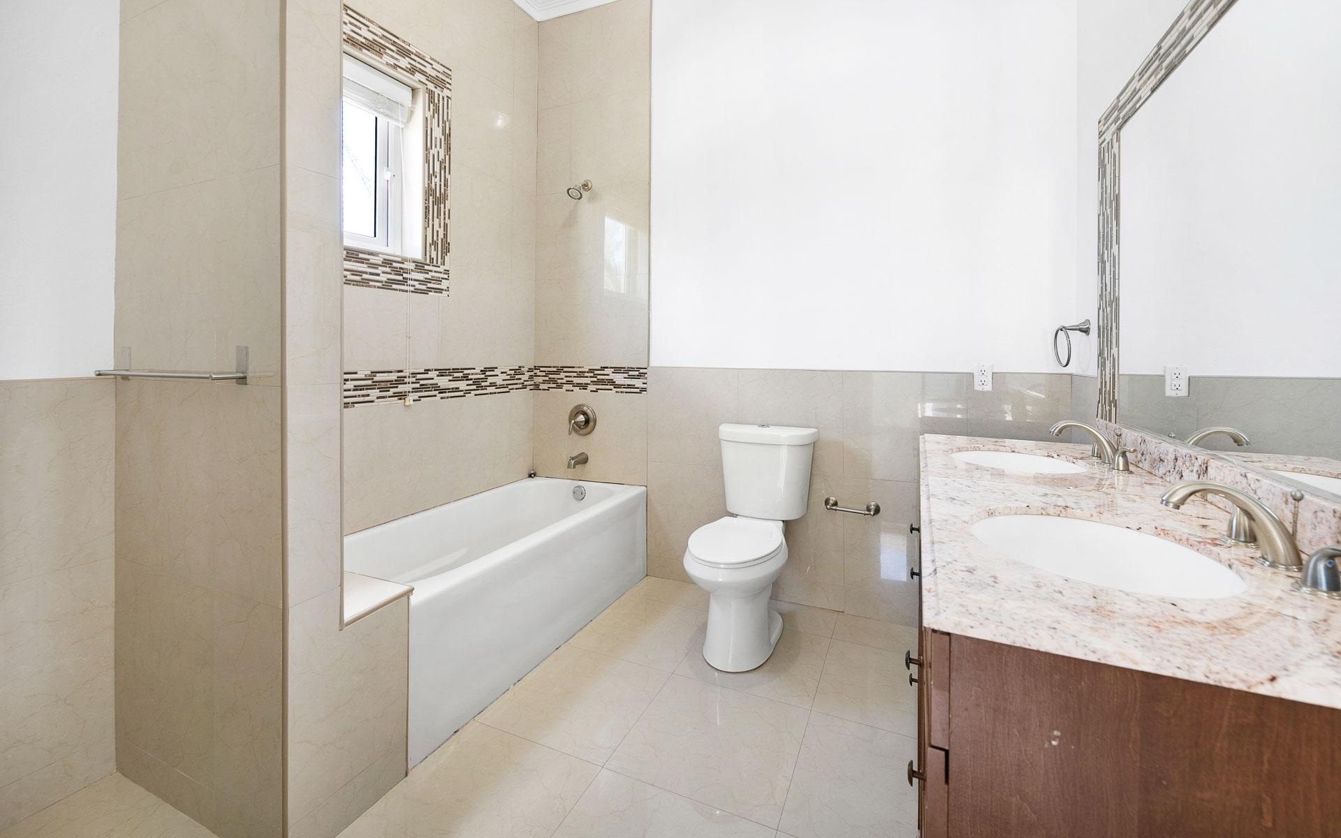 WEST WINDS KINGFISH RD Unit: 70B