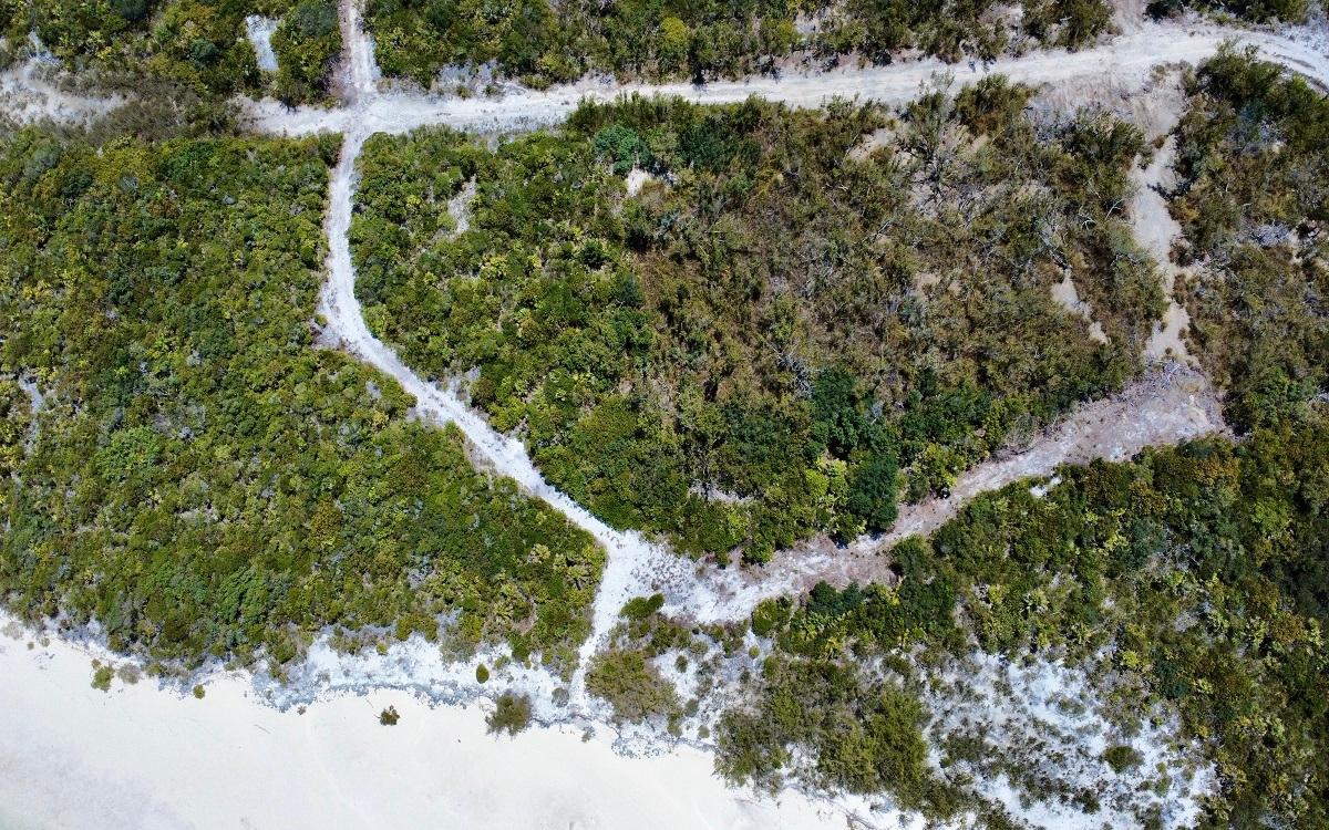 LOT39 NORTH CROWN CAY L I