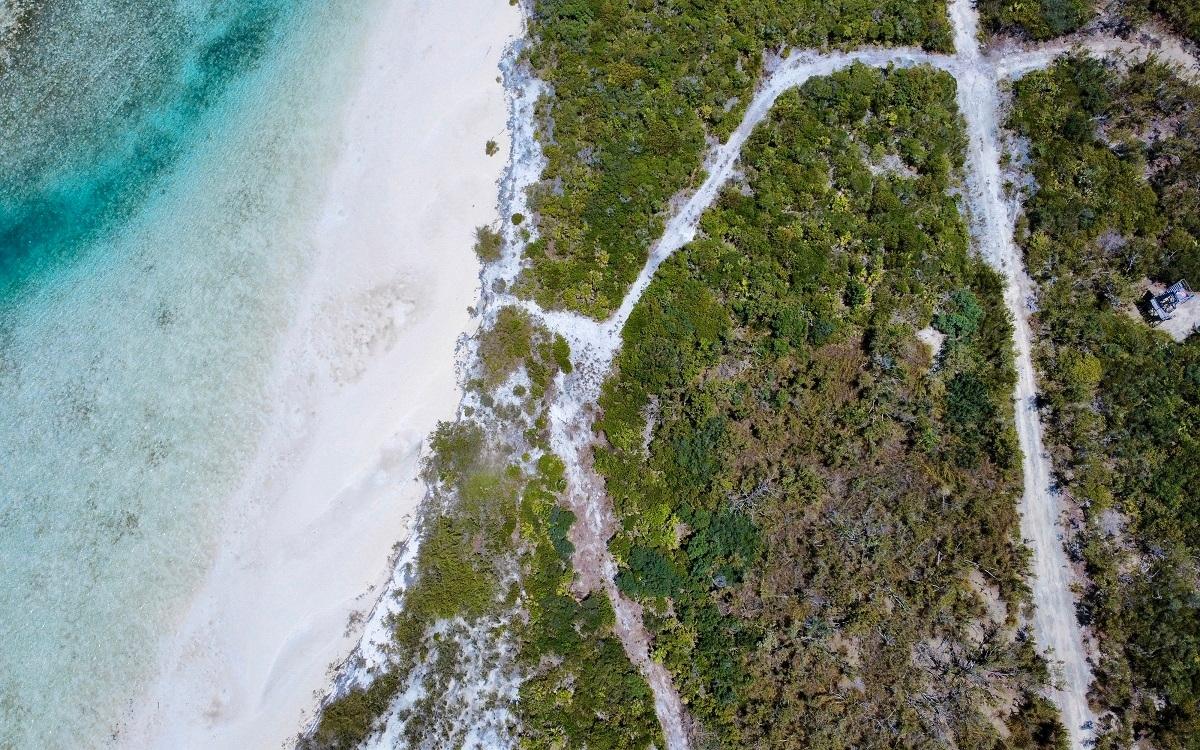 LOT39 NORTH CROWN CAY L I