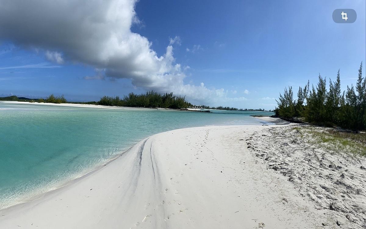 LOT39 NORTH CROWN CAY L I