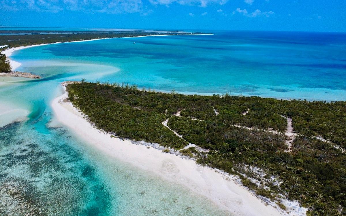 LOT39 NORTH CROWN CAY L I