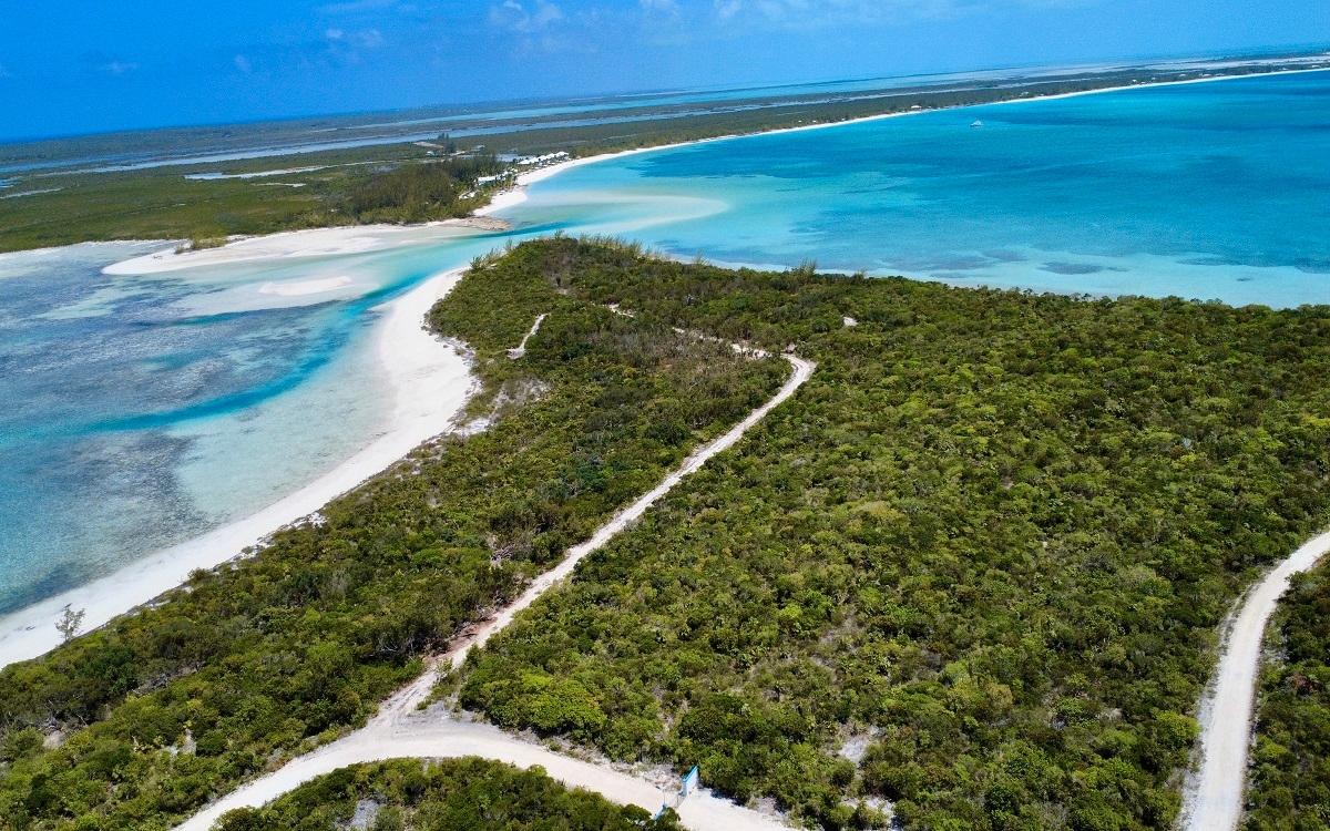 LOT39 NORTH CROWN CAY L I