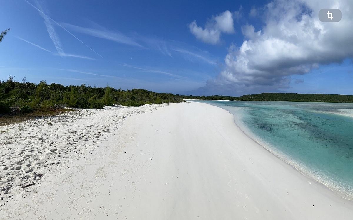 LOT39 NORTH CROWN CAY L I